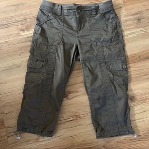 5/$20 Style & co capri pants